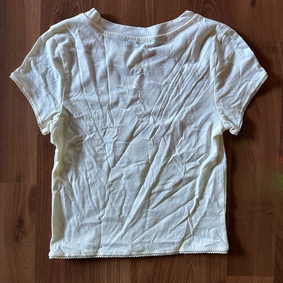 ๐ Oh Deer ๐ฆ Christmas t-shirt size small - Picture 5 of 5